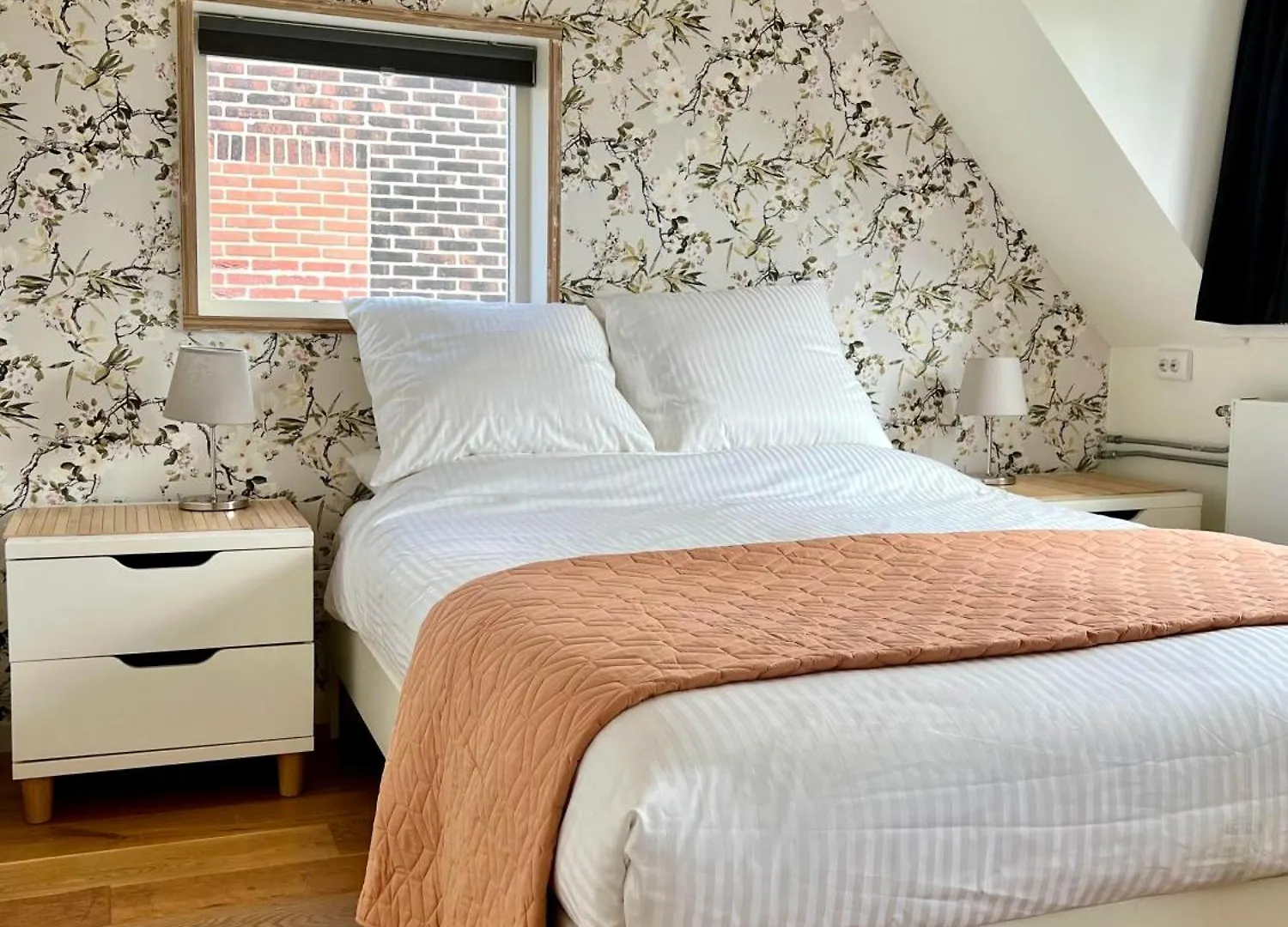 Meadowview Private Apartment 20 Minutes From City Centre Amsterdam